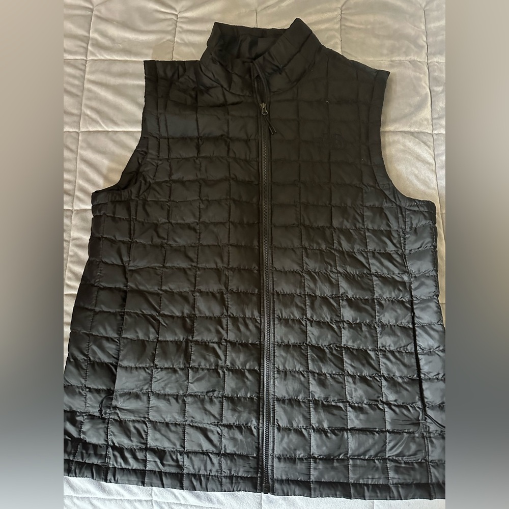 The North Face Men's Black Quilted Vest